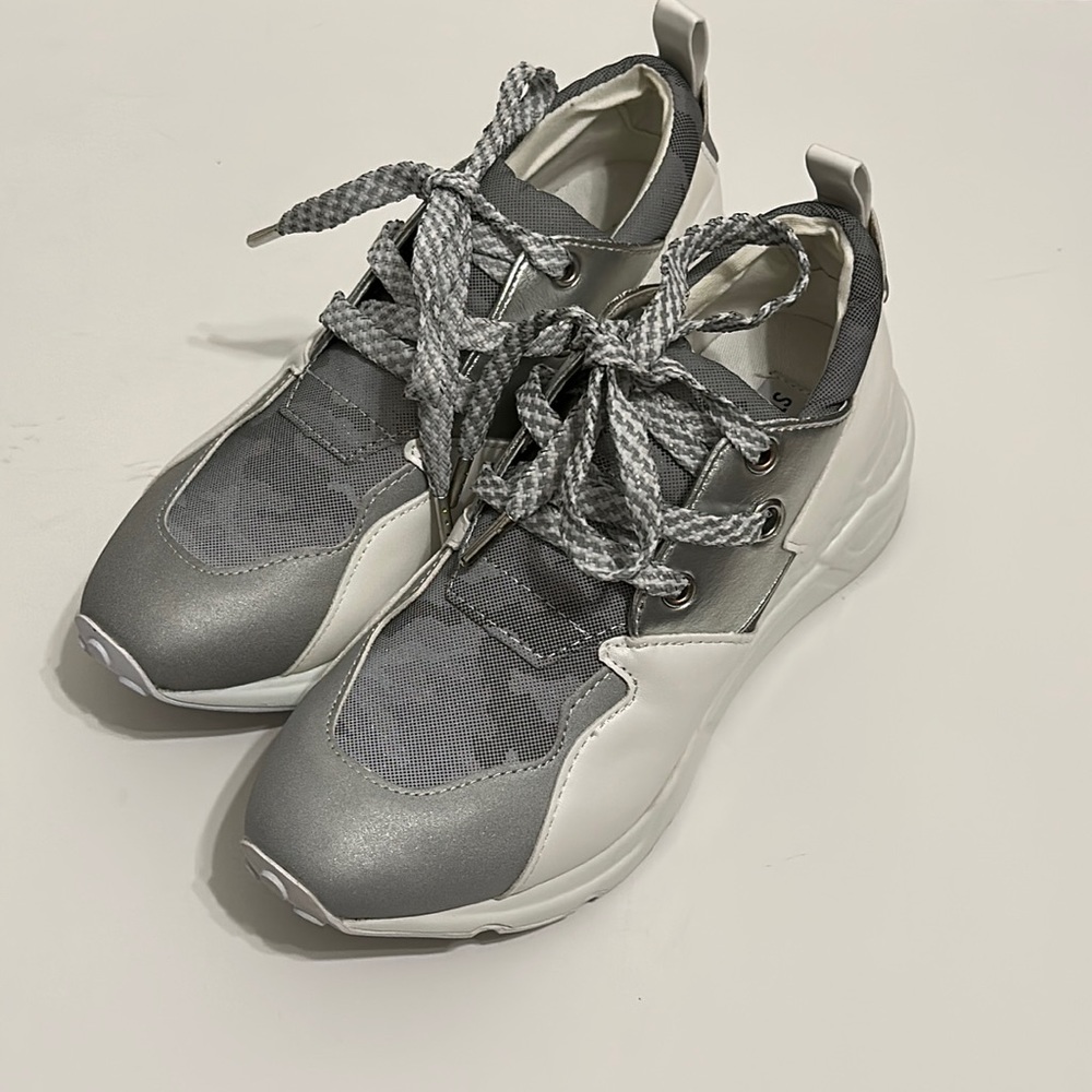Steve Madden CLIFF Leather Lace-up Limited Edition Sneakers Grey Metallic 7.5 M